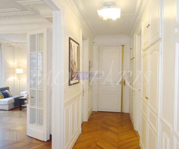 27283473970_07700813d3_o