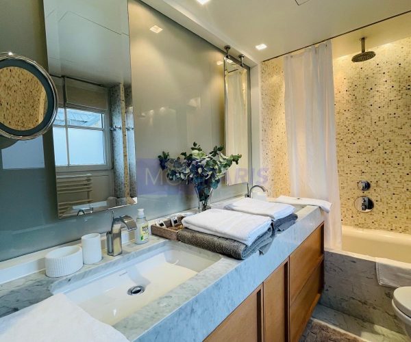 Josiane - 2025-06-12 19.38.35